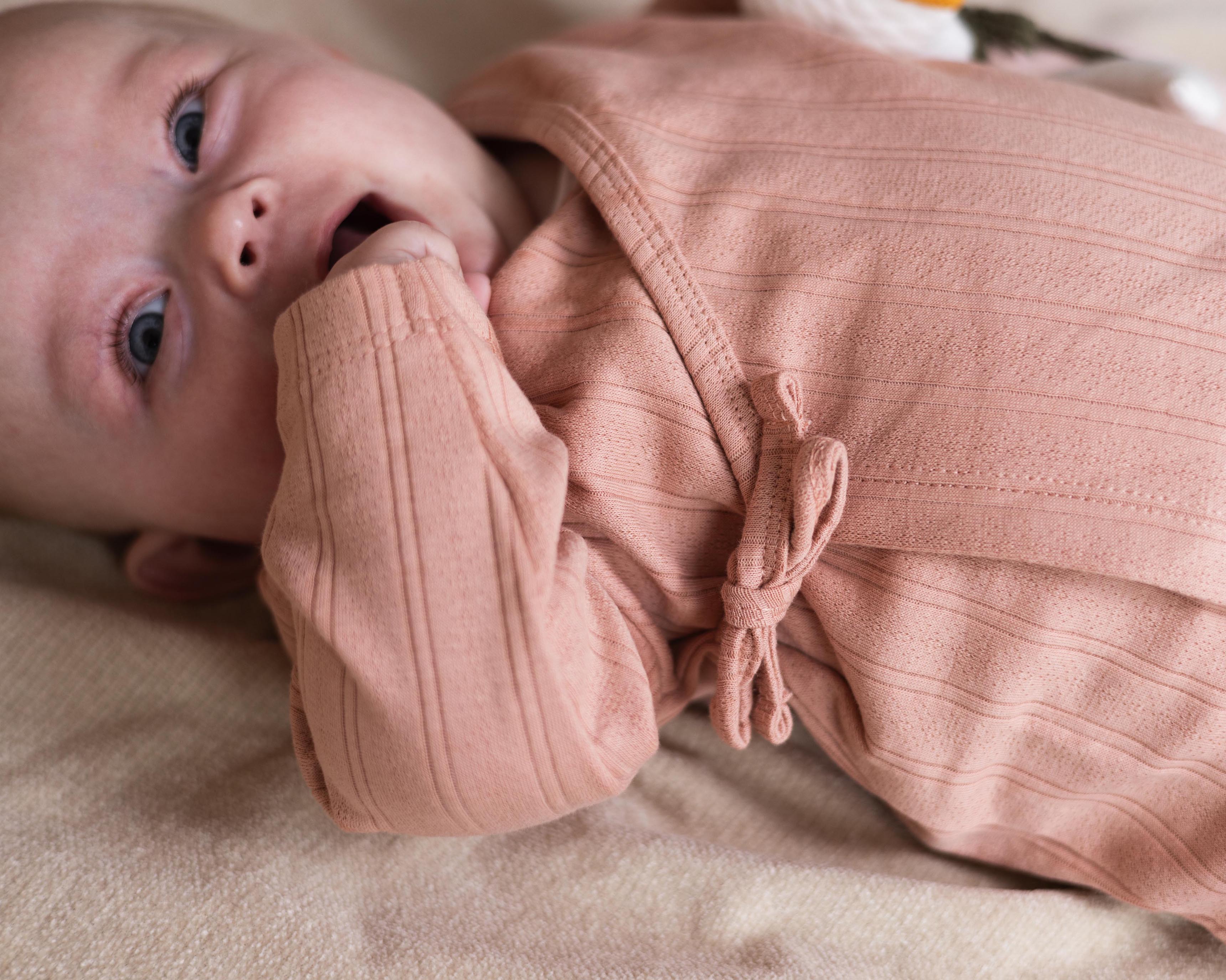 Zalmroze overslagshirt | Pink Blush