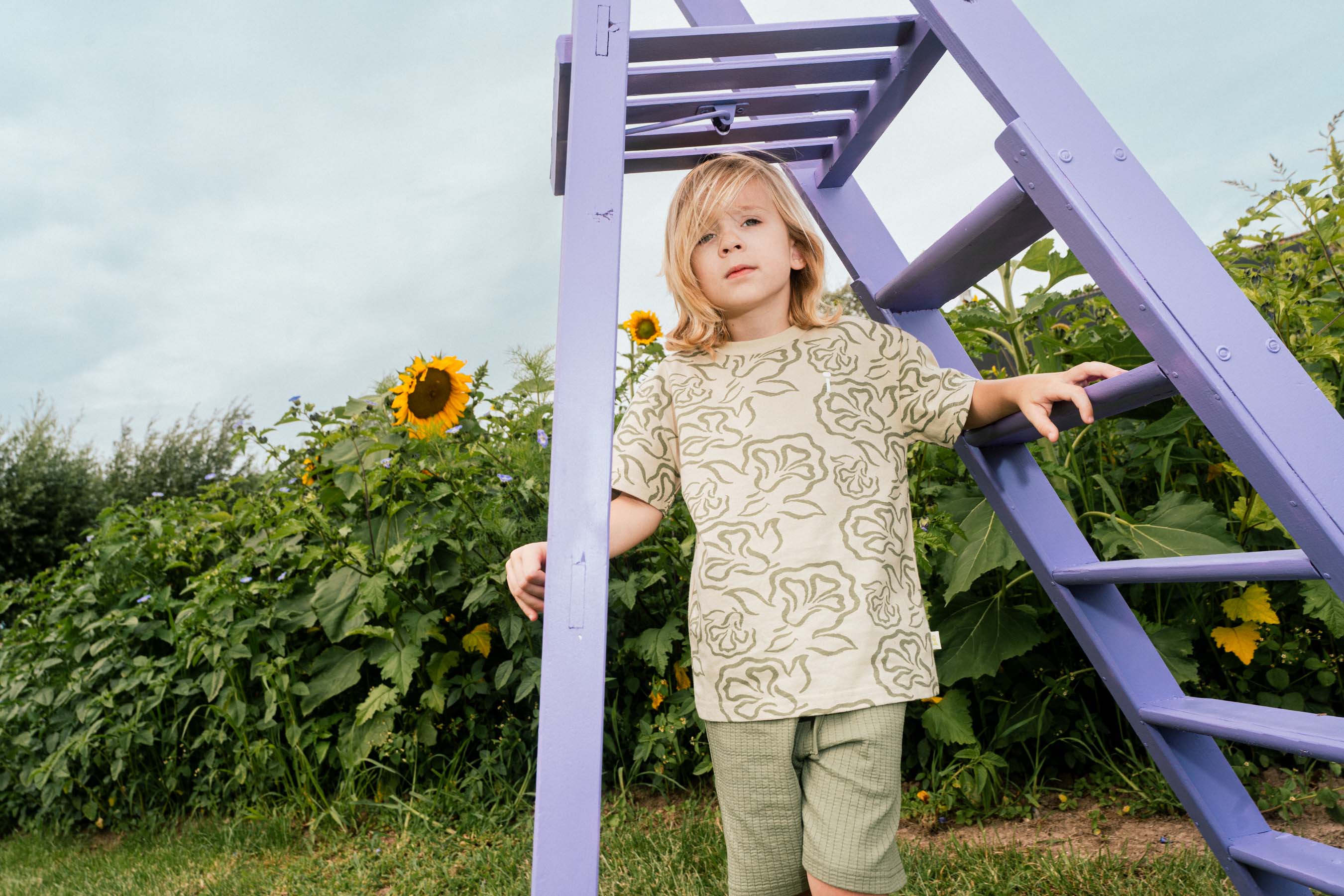 Shirt taupe bloemenprint | AOP Taupe Flower