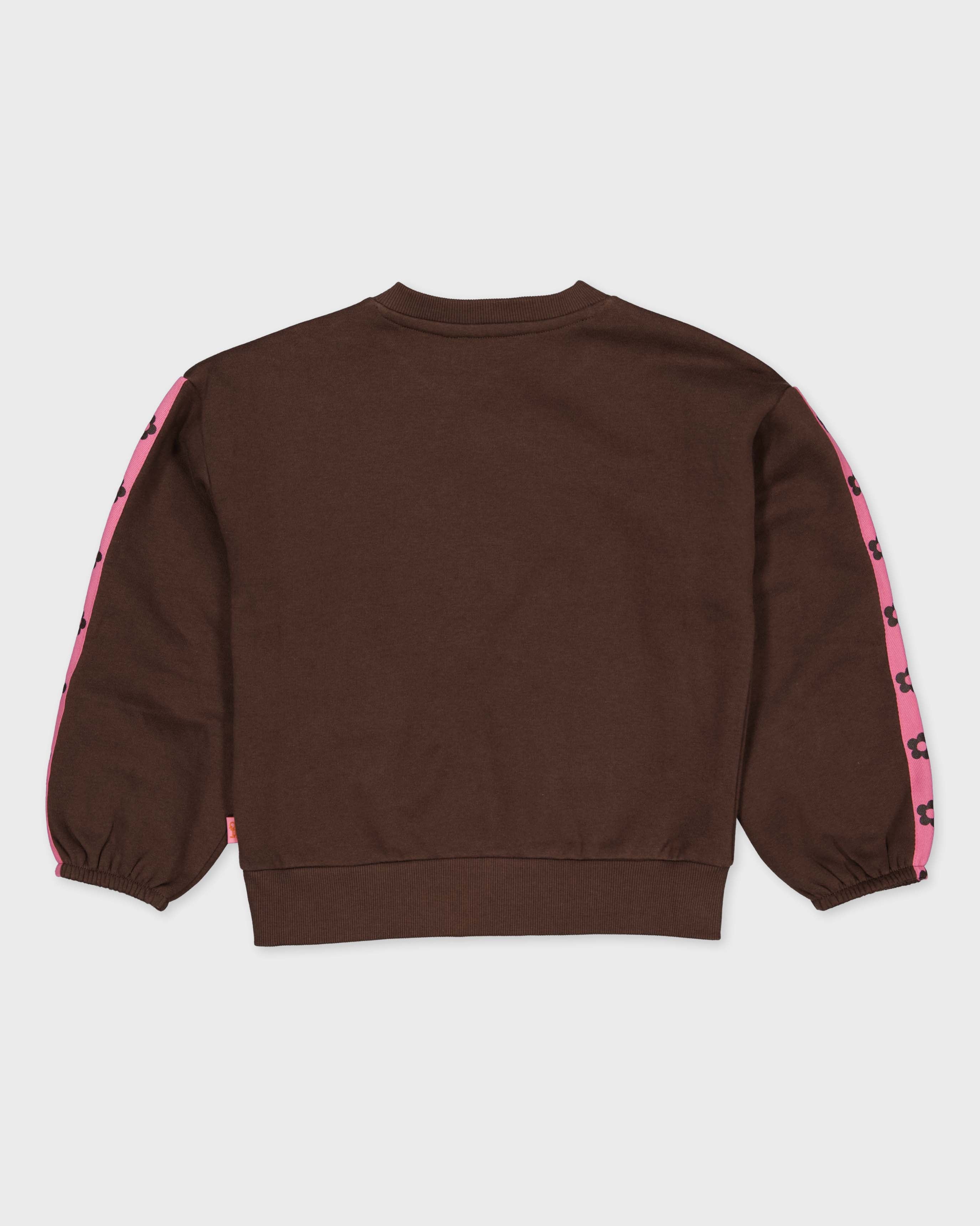 Donkerbruine sweater met roze mouwbies | Brown