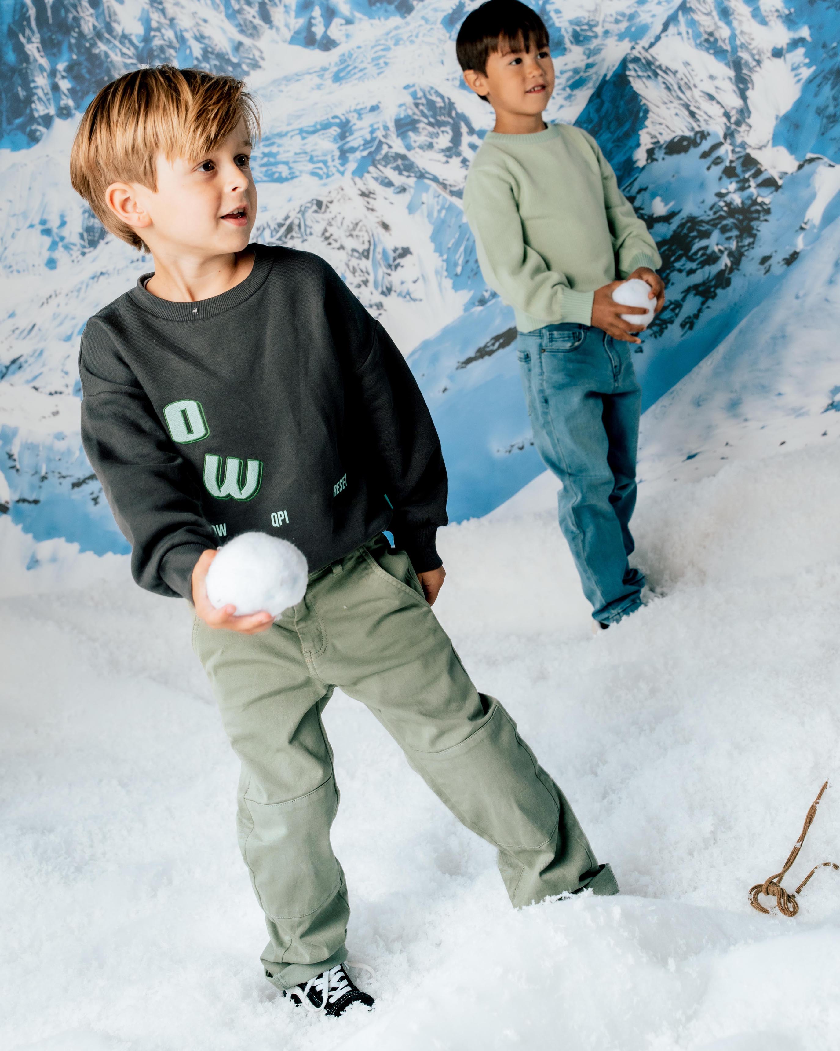 Donkergrijze sweater met tekstprint | Antracite