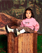 Lichtroze sweater met borstprint | Light Pink