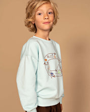 Lichtblauwe sweater met artwork | Ice Blue